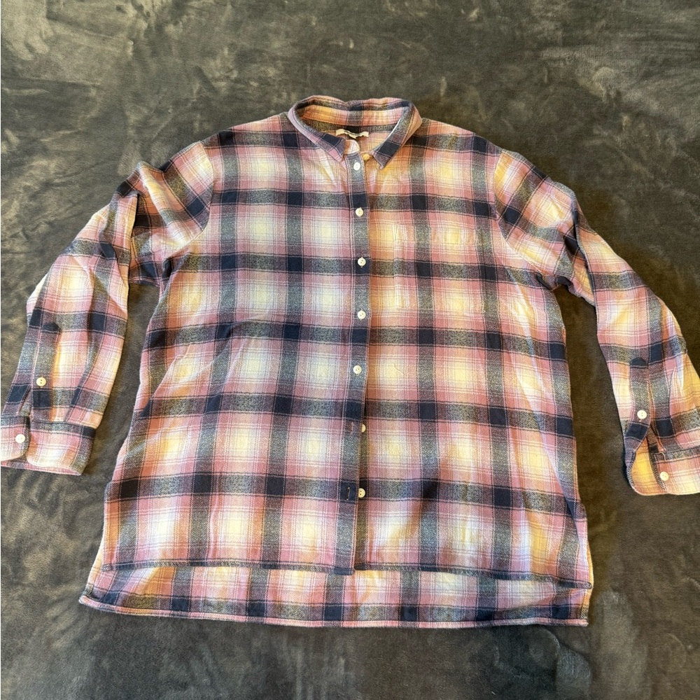Plaid Button-Up Shirt - Multicolor